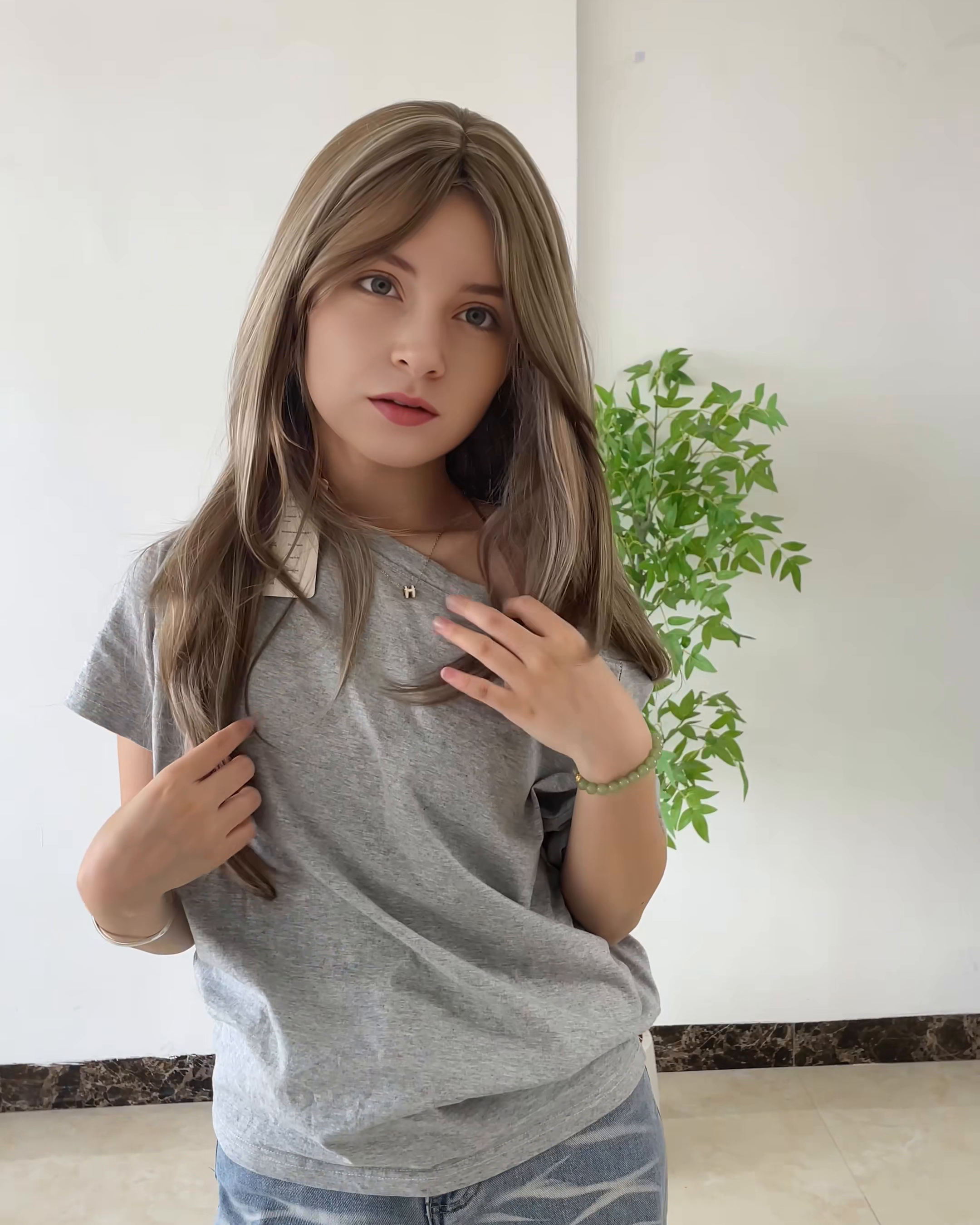 Light Brown Layered Wavy Wig