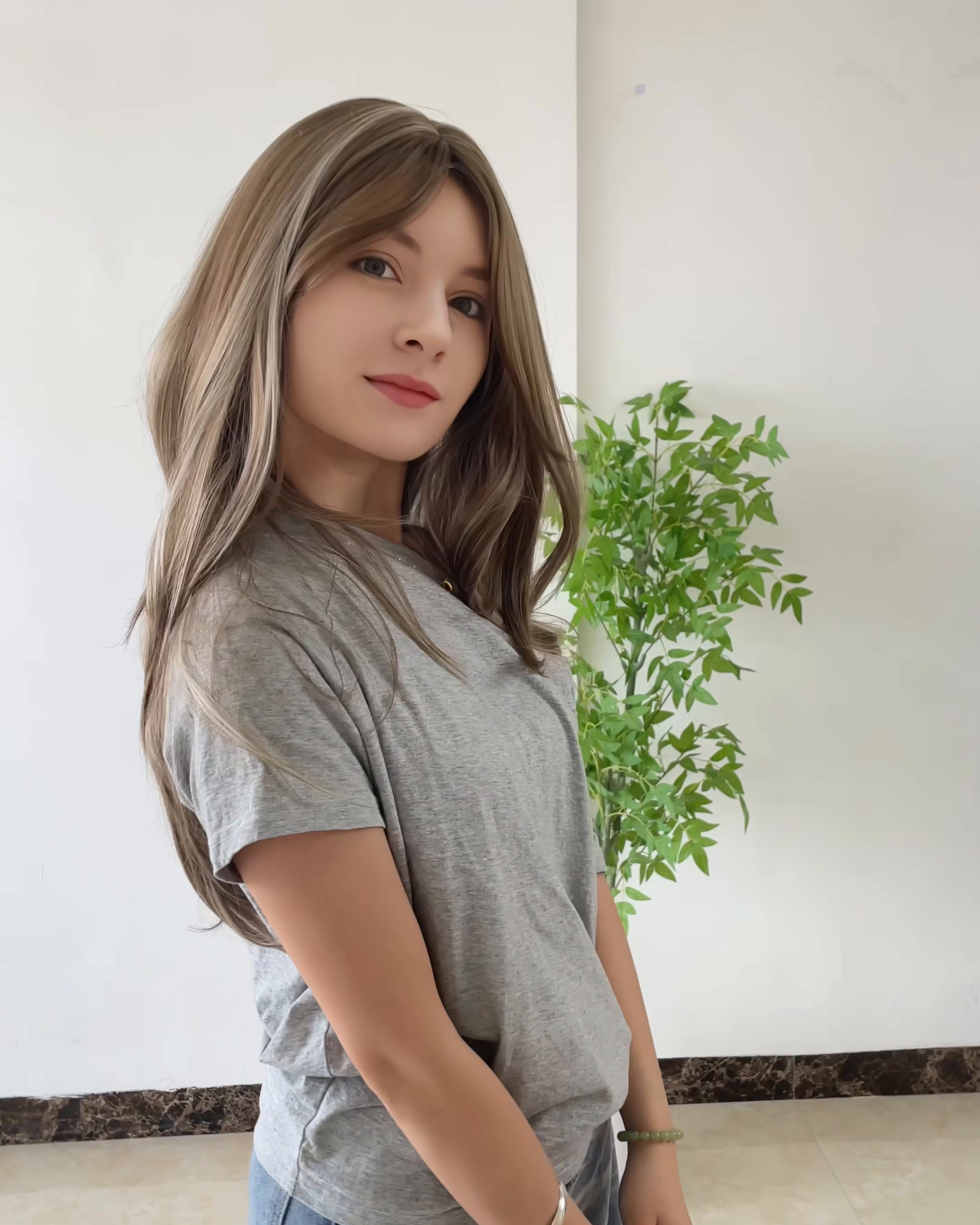 Light Brown Layered Wavy Wig