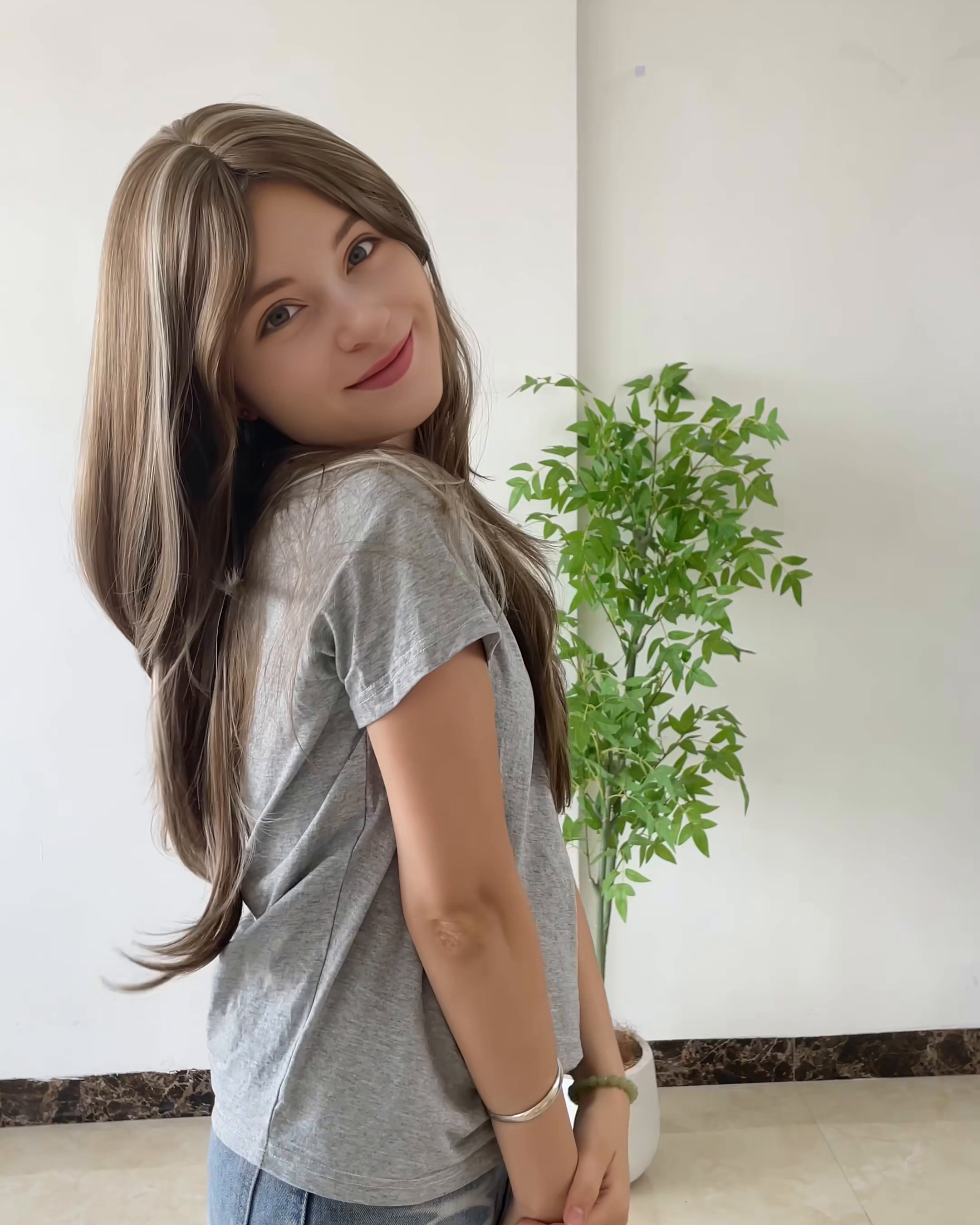 Light Brown Layered Wavy Wig