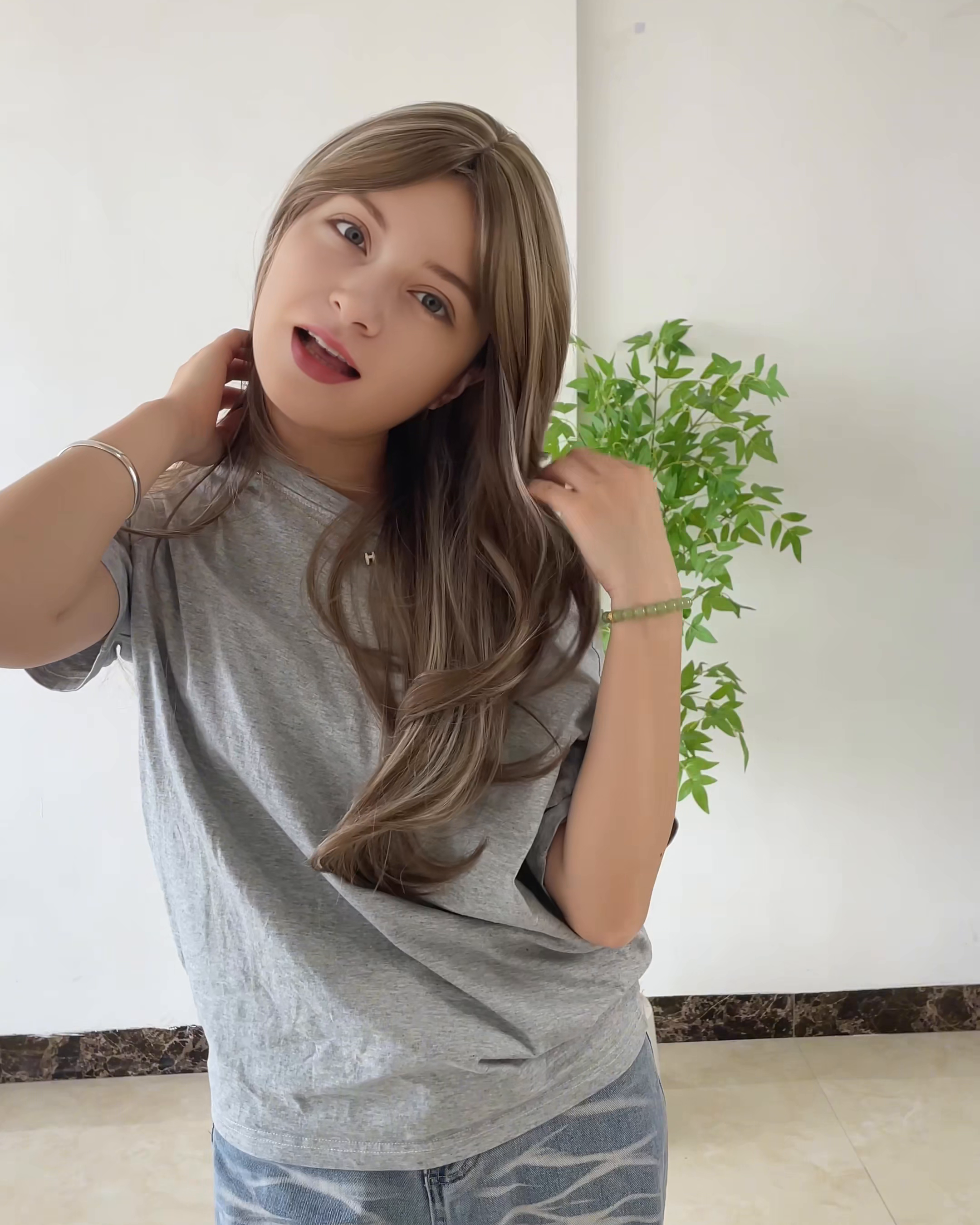 Light Brown Layered Wavy Wig