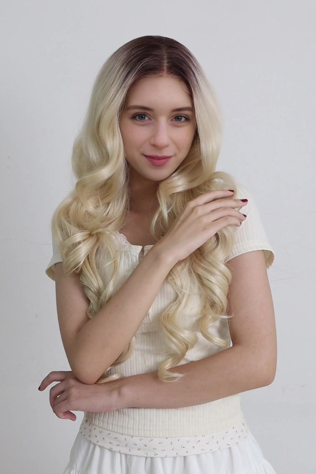 Elara — Dark Root Platinum Blonde · 26" | 13×6 Lace Front Wig