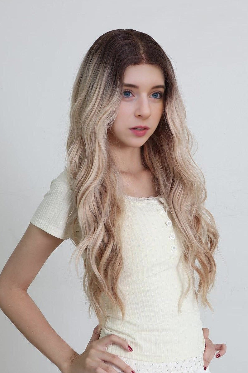 Isla – Ash Blonde · 26" | 13×6 Lace Front Wig