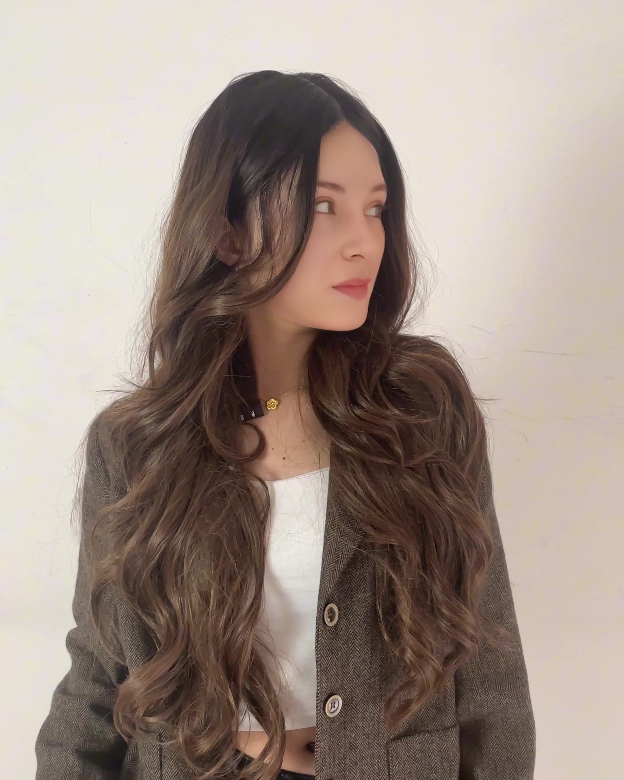 Luna – Dark Brown Classic 13x6 Lace Front Wig