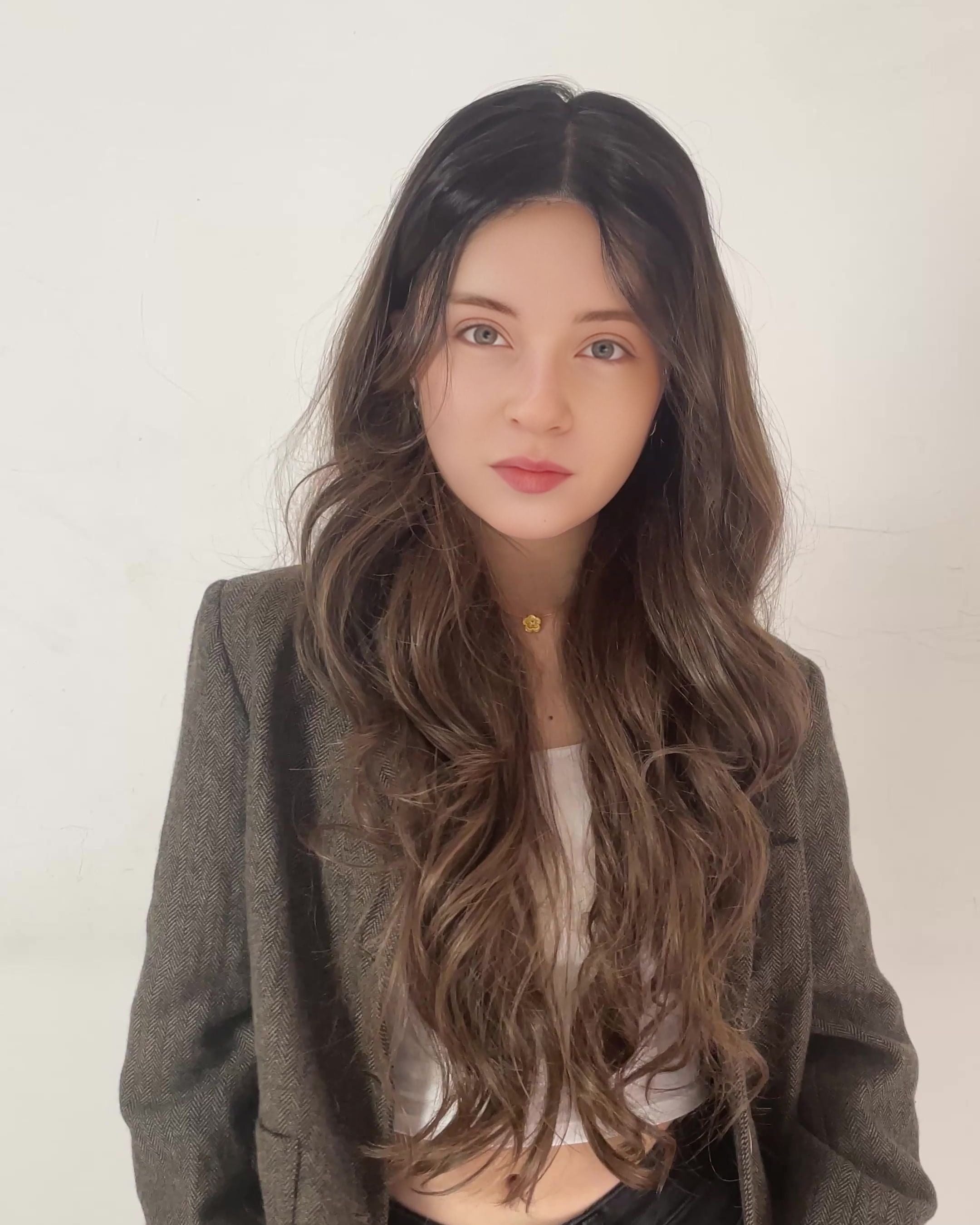 Luna – Dark Brown Classic 13x6 Lace Front Wig