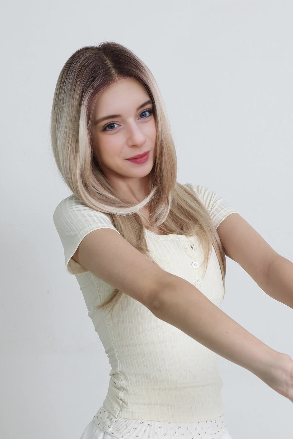 Alina — Rooted Beige Blonde · 24" | 13×6 Lace Front Wig