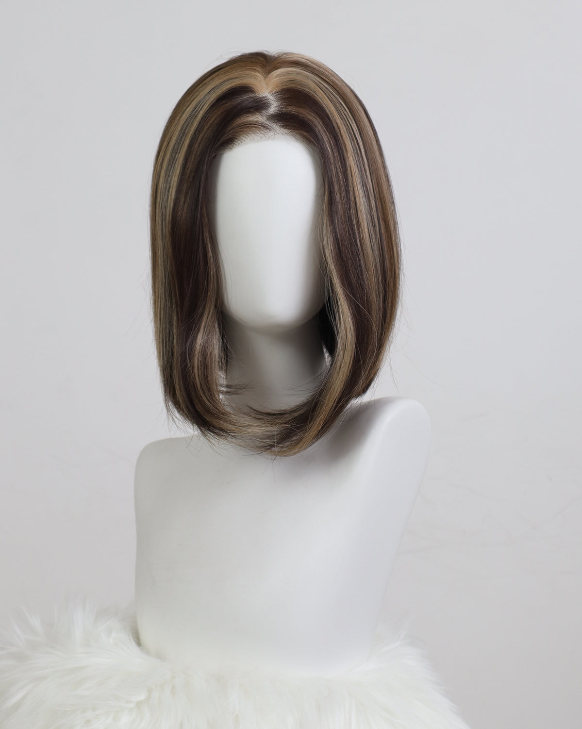 Nora – Mocha Brown Highlighted Bob Lace Front Wig