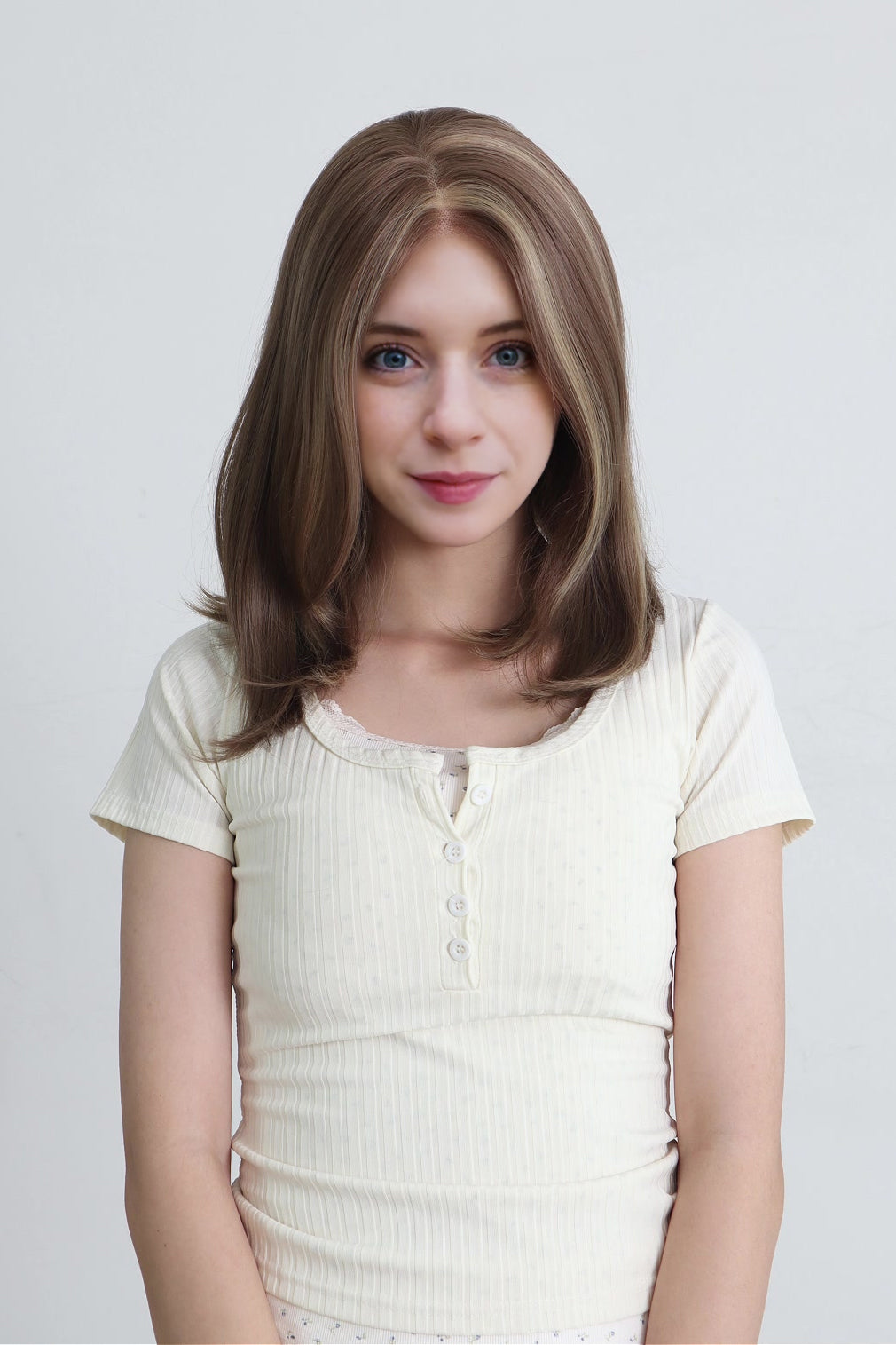 Evie | Blond kurze-13*6 HD Front-Lace-Frontal-Perücke (Handgestrickt)