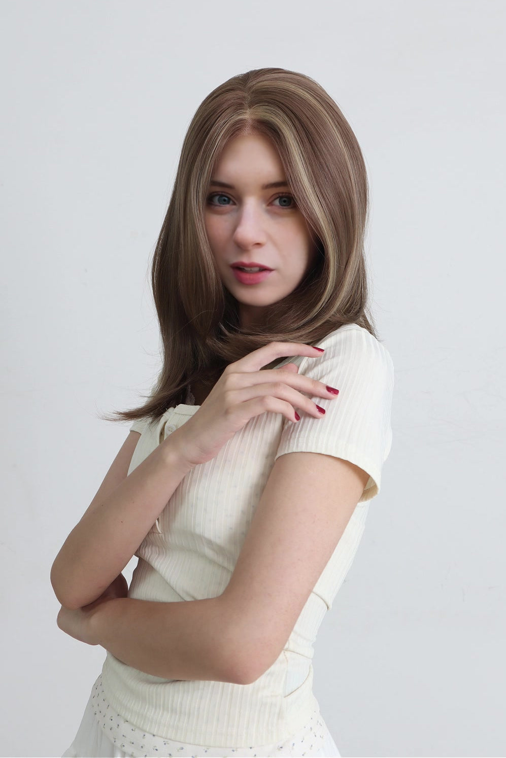 Evie | Blond kurze-13*6 HD Front-Lace-Frontal-Perücke (Handgestrickt)