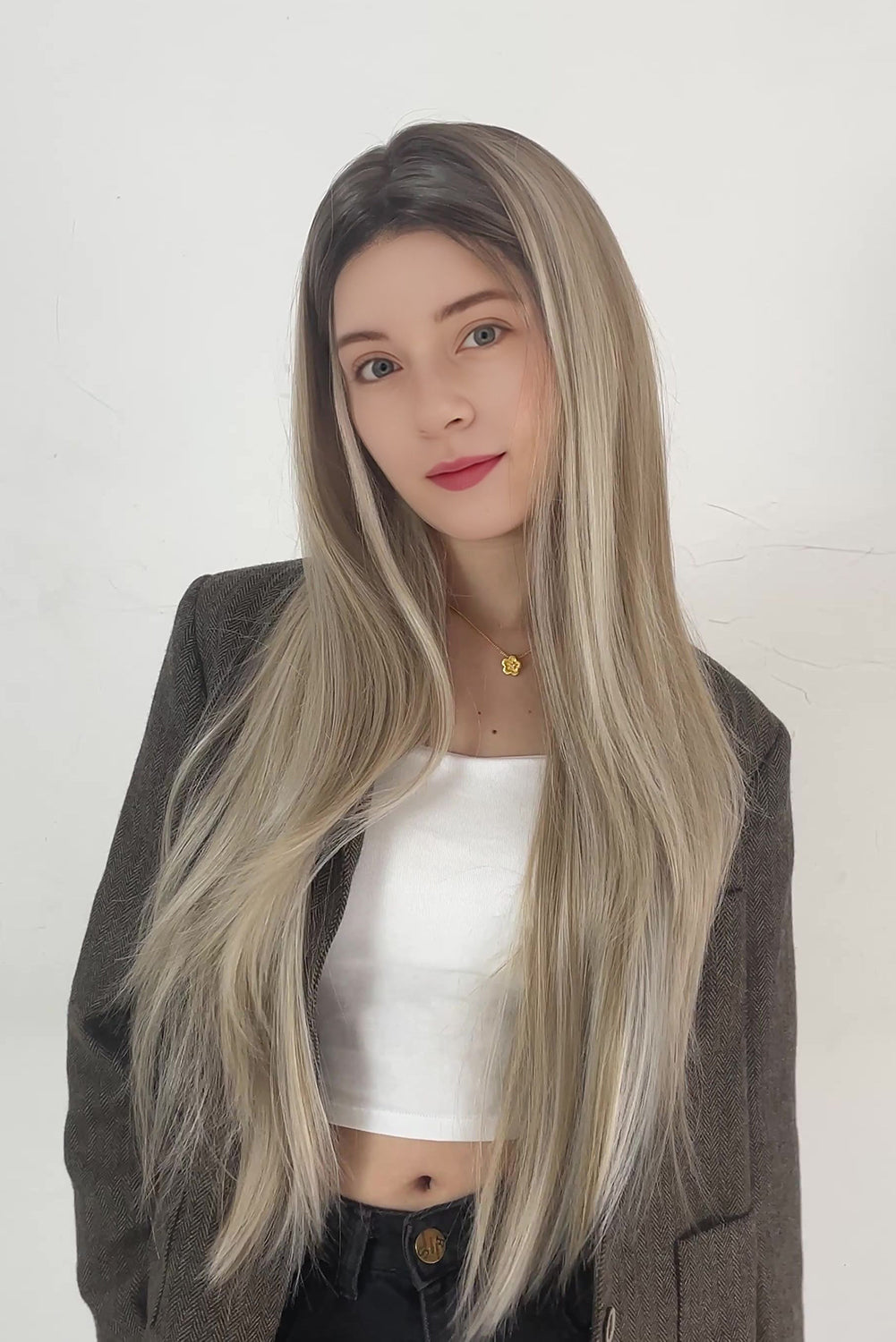 Isabelle – Rooted Ash Blonde · 26" | 13×6 Lace Front Wig