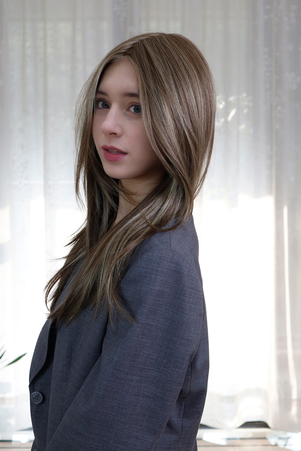 Evelyn – Ash Blonde Signature Mono Top Lace Front Wig