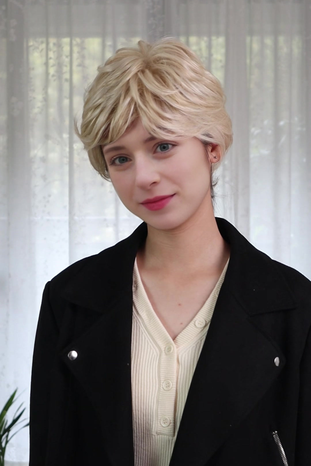 Sofia – Light Blonde Signature Mono Top Lace Front Wig