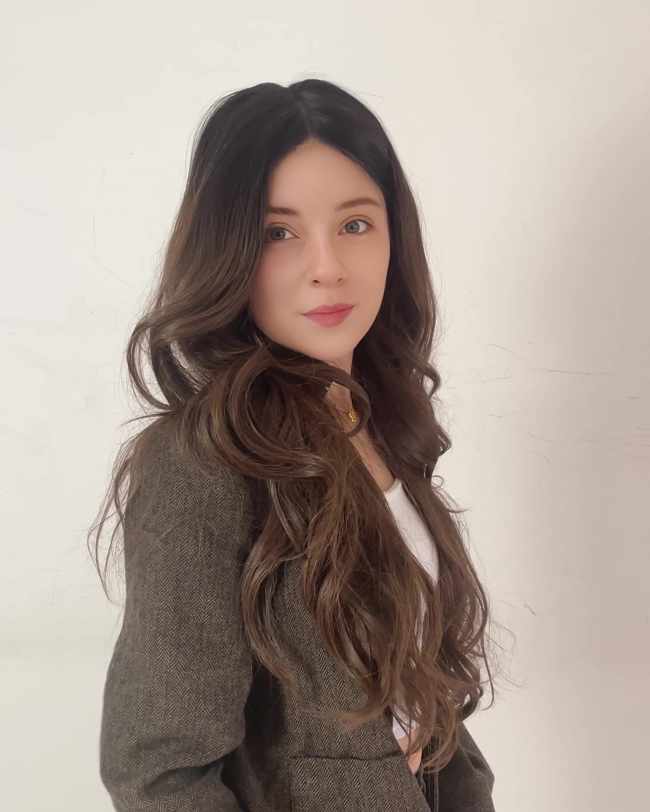 Luna – Dark Brown Classic 13x6 Lace Front Wig