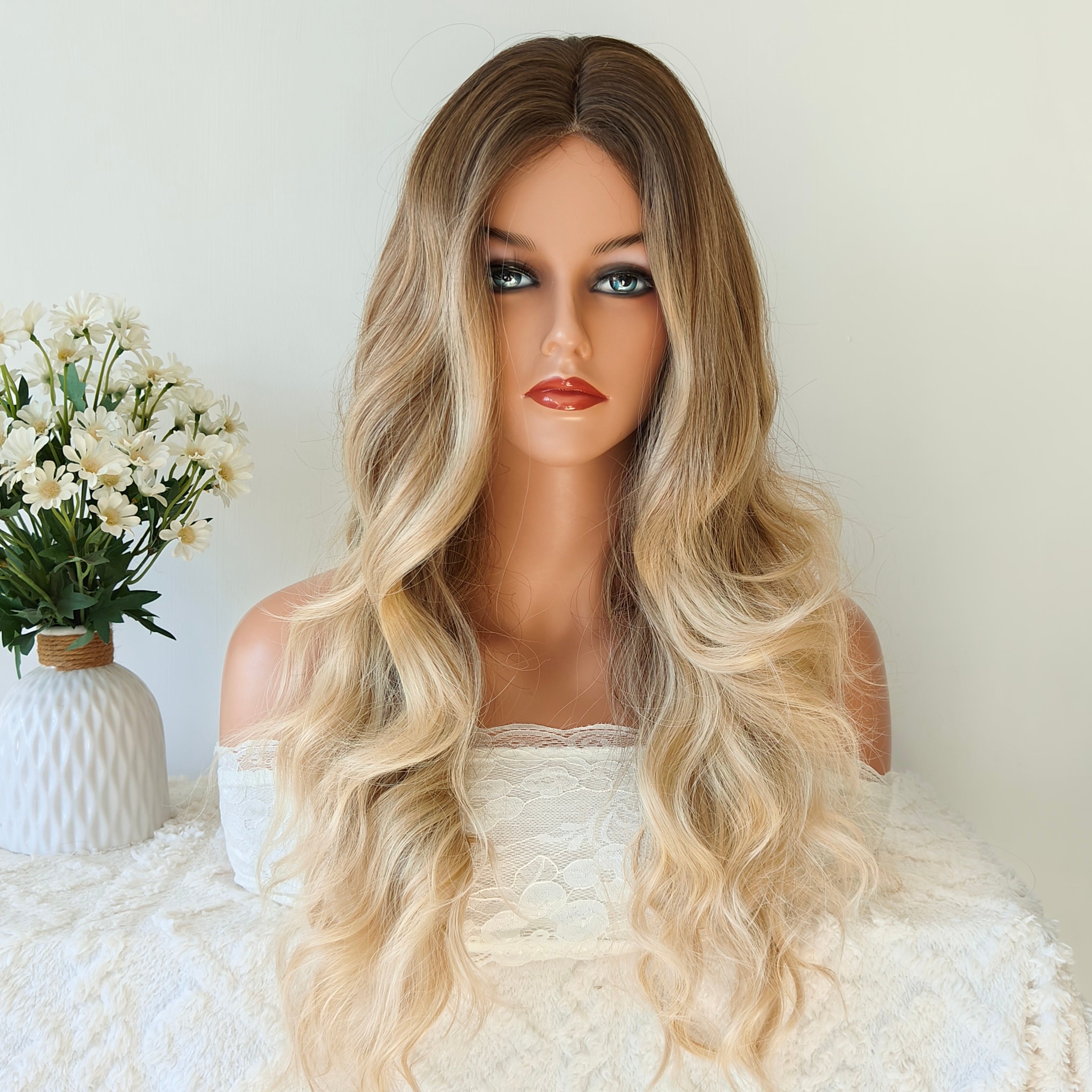 Lily Blonde Long Wavy Wig without Bangs
