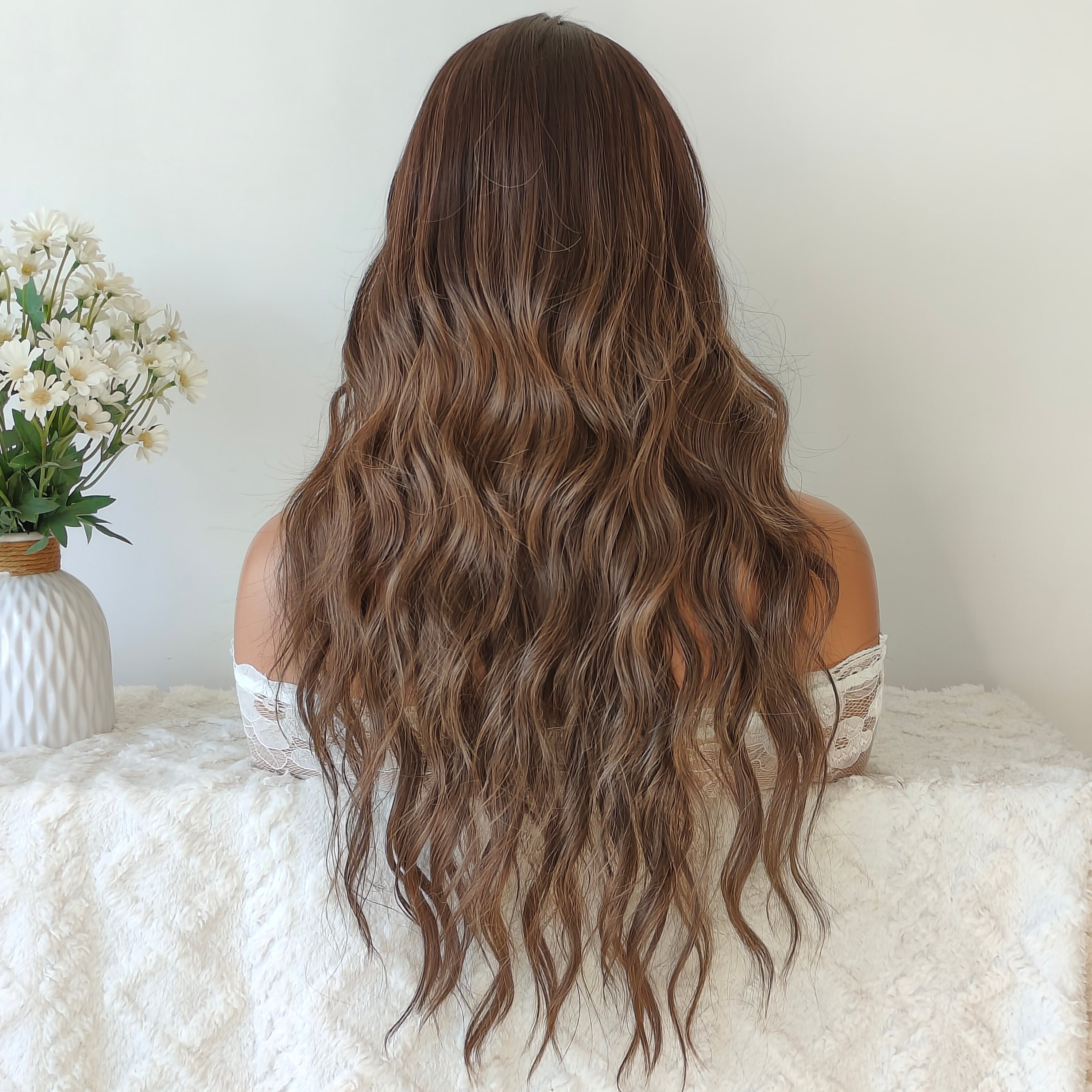 Eileen Brown long wavy wig without bangs
