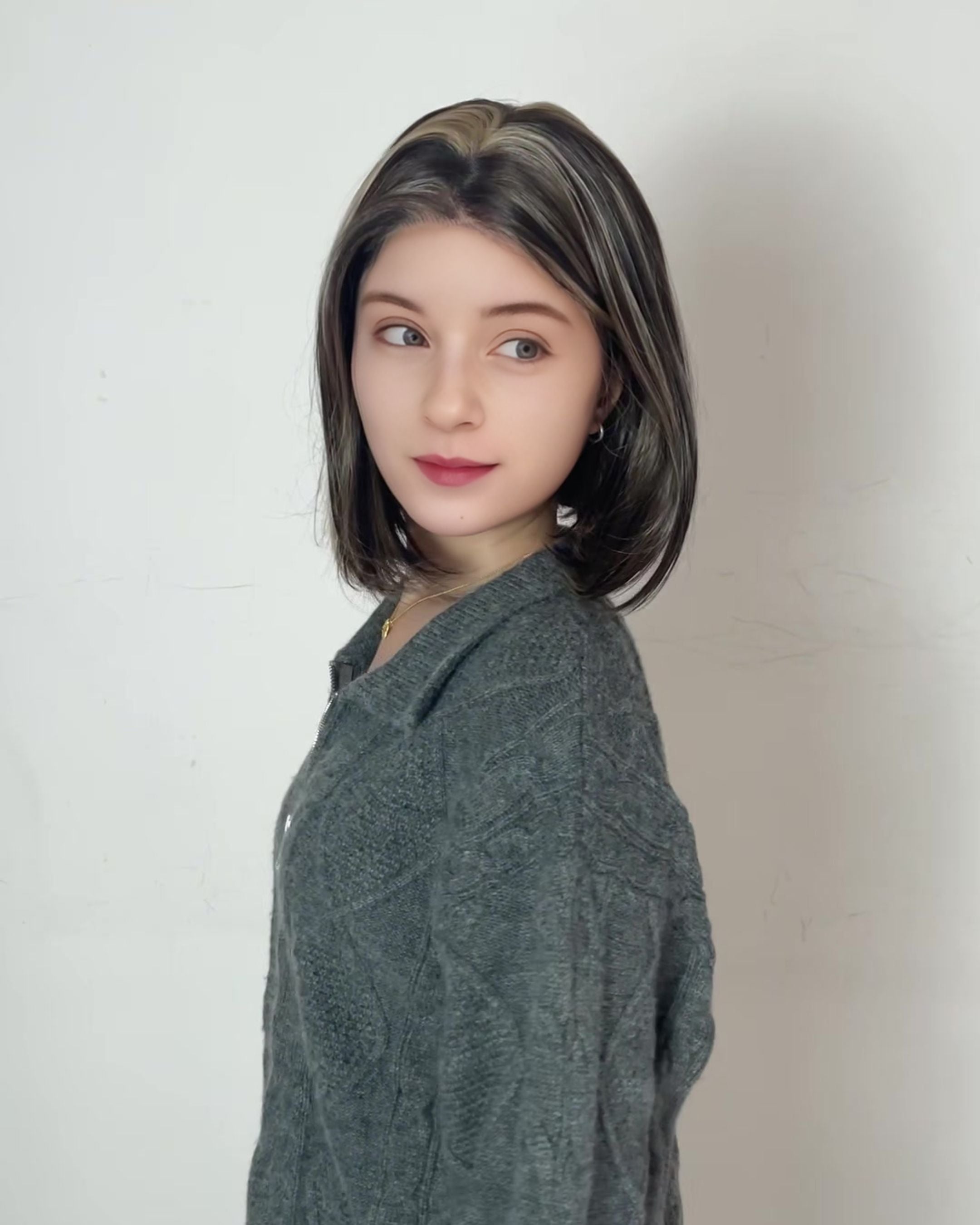 Nora – Mocha Brown Highlighted Bob Lace Front Wig