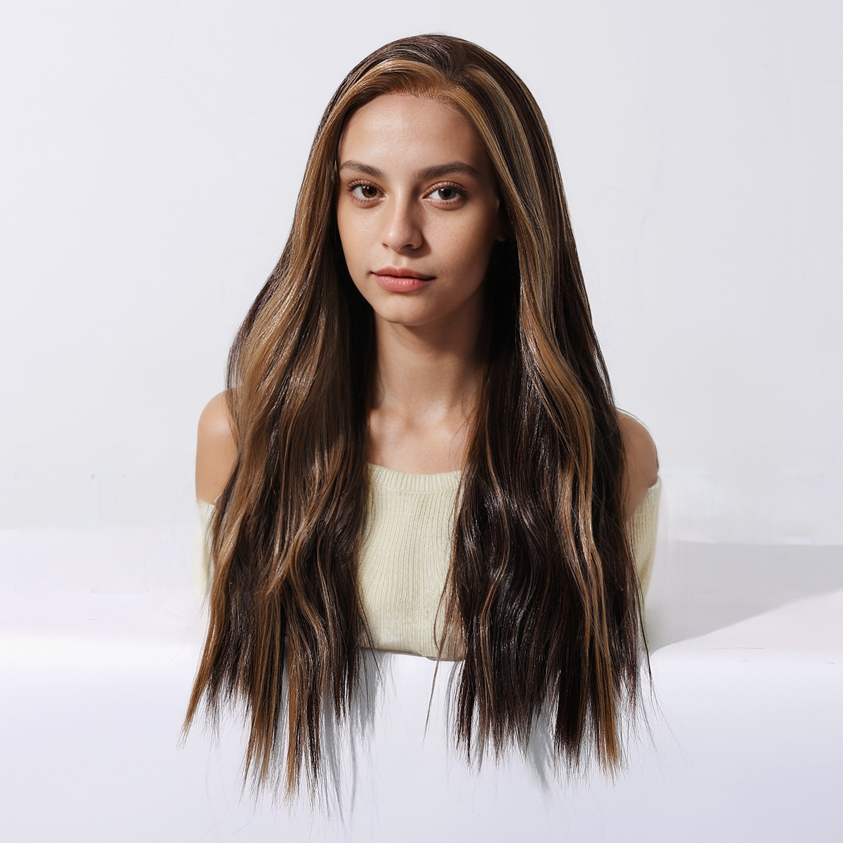 Loose Wave HD Lace Front Wig - Ombre Brown with Blonde Highlights, Glueless & Heat Resistant, 20 Inch (52cm)