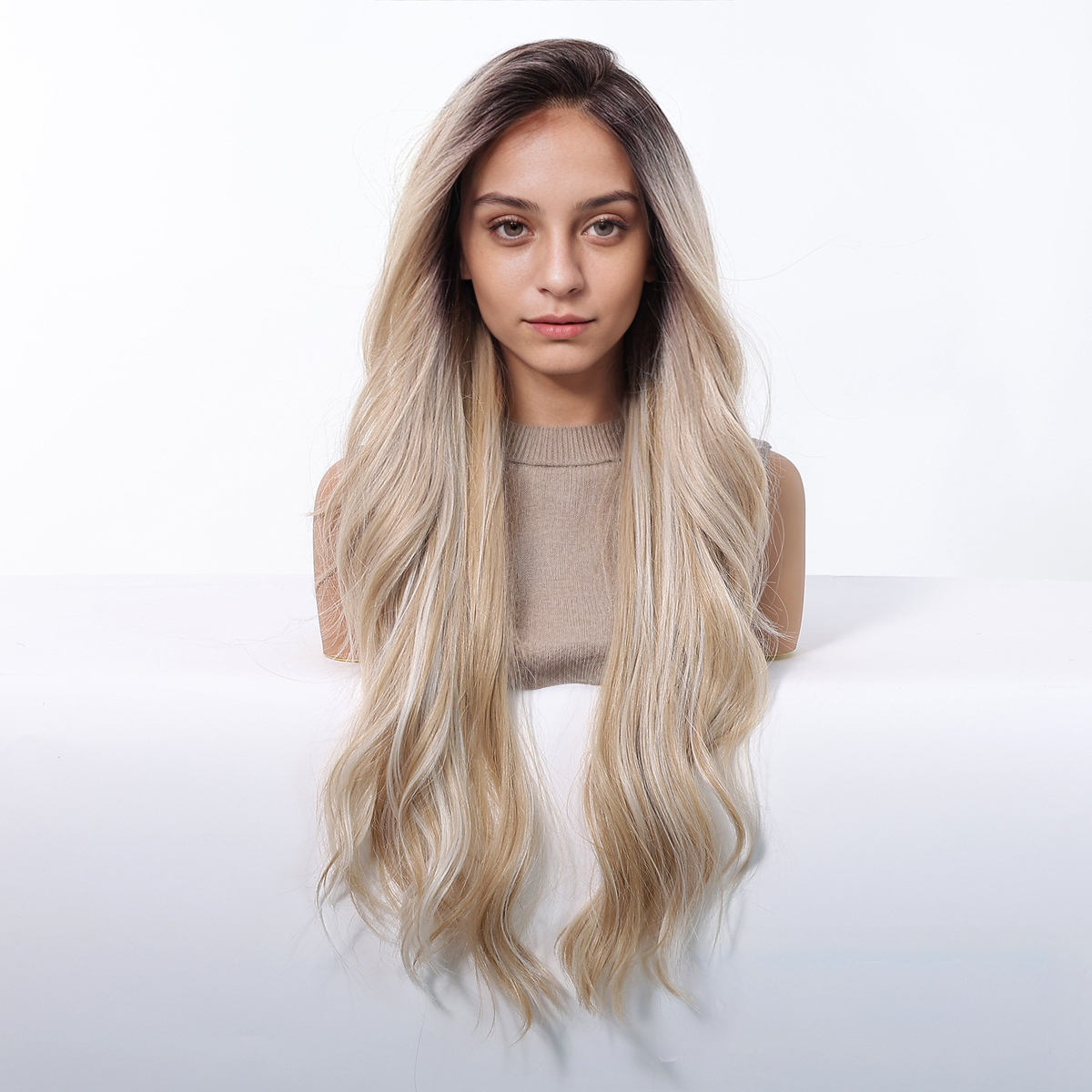 Body Wave HD Lace Front Wig - Ombre White Blonde, Pre-Plucked Hairline, 28 Inch (71cm)