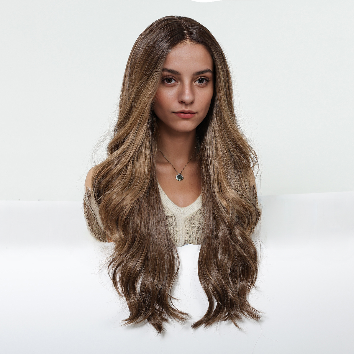Body Wave HD Lace Front Wig - Chocolate Brown with Blonde Highlights, Beginner-Friendly, 26 Inch (65cm)