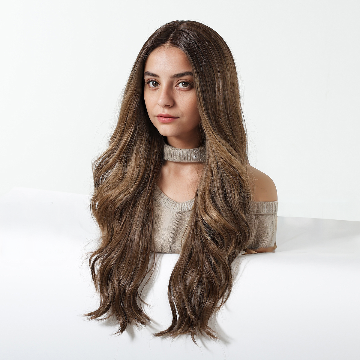 Body Wave HD Lace Front Wig - Chocolate Brown with Blonde Highlights, Beginner-Friendly, 26 Inch (65cm)