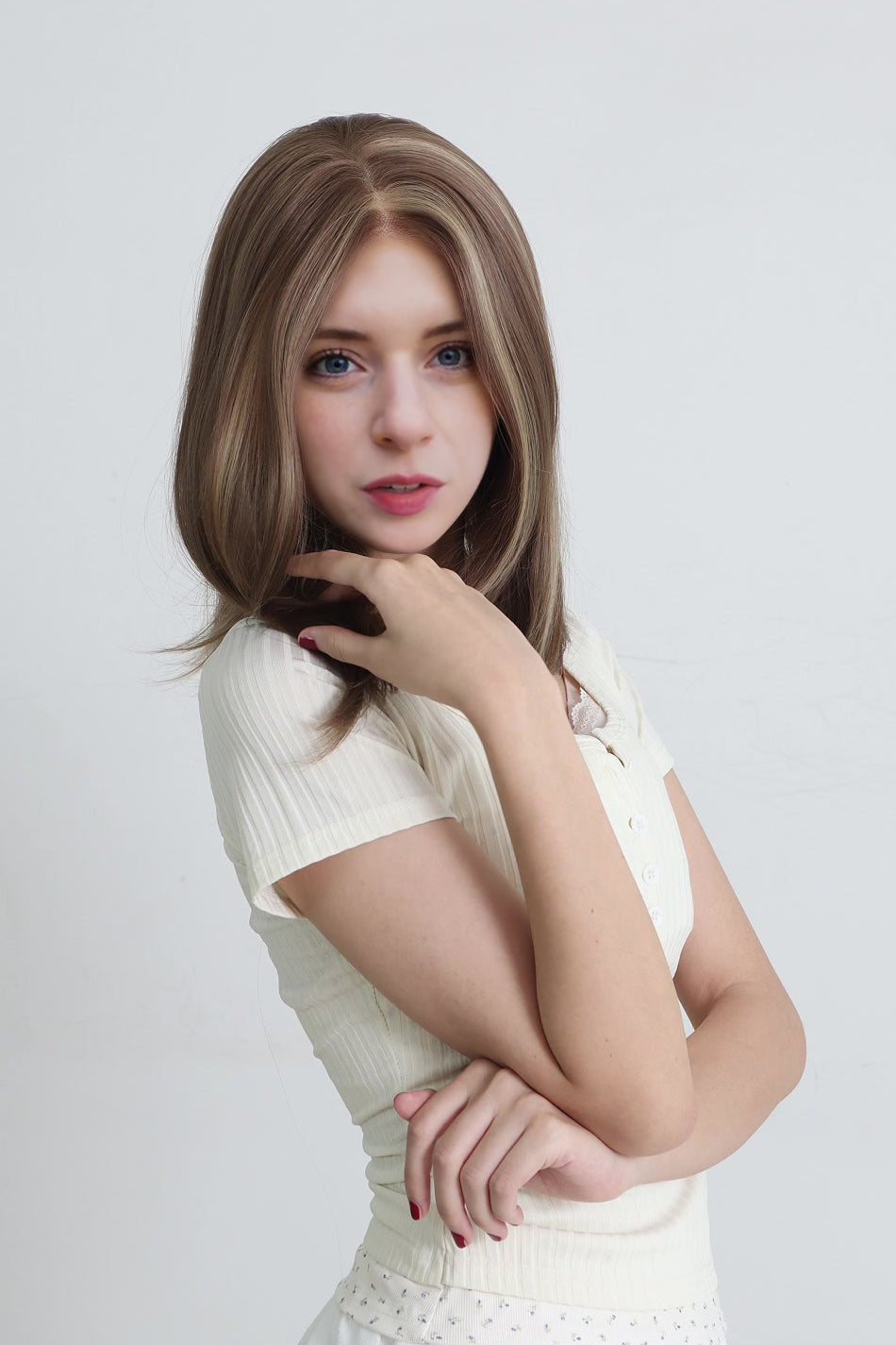 Evie | Blond kurze-13*6 HD Front-Lace-Frontal-Perücke (Handgestrickt)